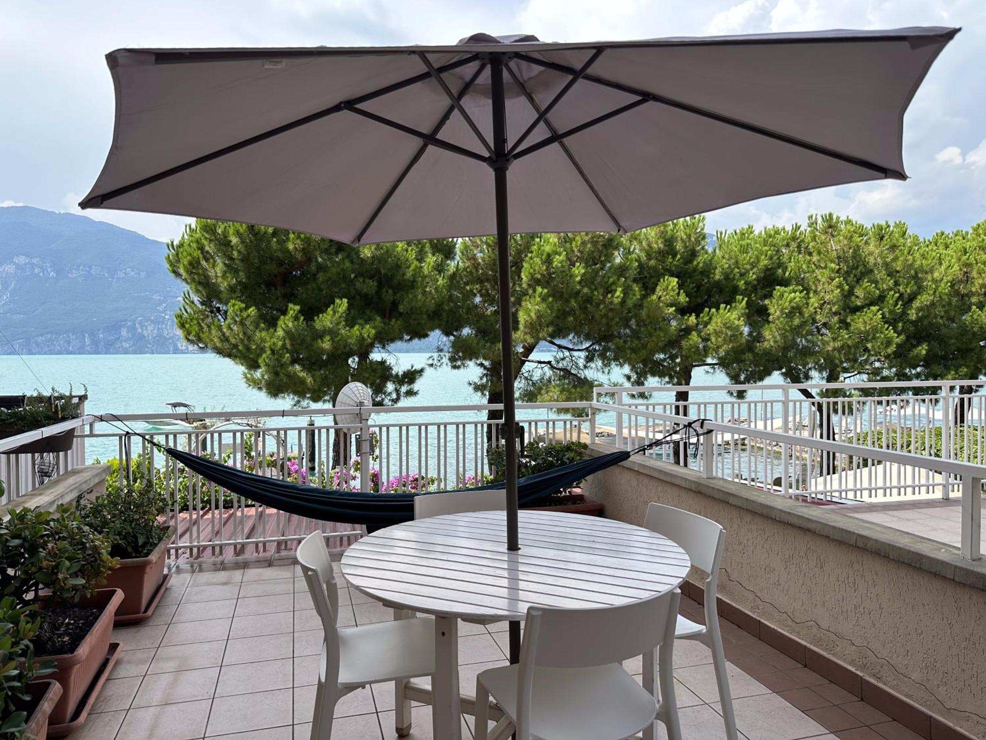 Apartment Du Lac By Gardadoma Brenzone sul Garda Exterior foto