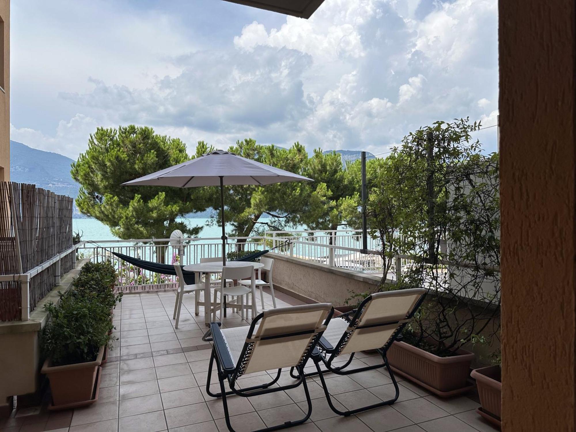 Apartment Du Lac By Gardadoma Brenzone sul Garda Exterior foto